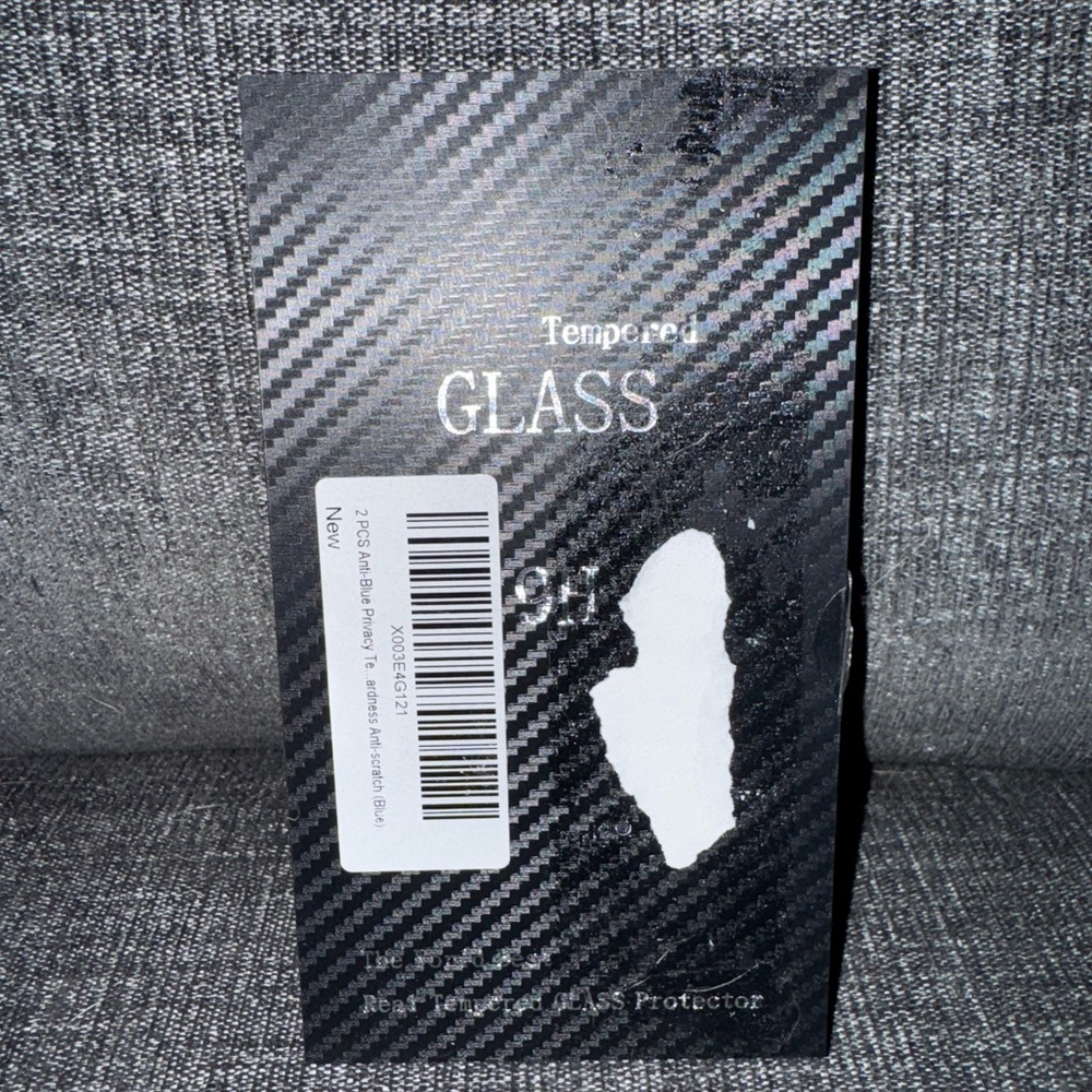 Privacy Screen Protector - Picture 2 of 3